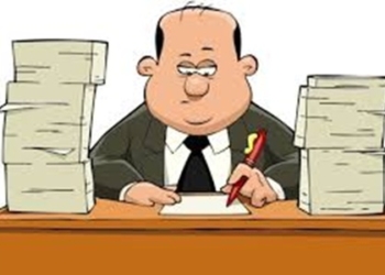 Скорочення штатів держапарату підвищили видатки