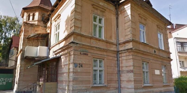 Джеффрі Епштейн планував купувати нерухомість у Львові