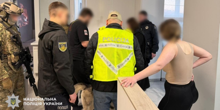 В Україні ліквідували мережу кол-центрів