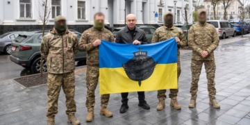 Підтримка ГУР: Тернопіль передав три позашляховики спецпідрозділу «Артан»