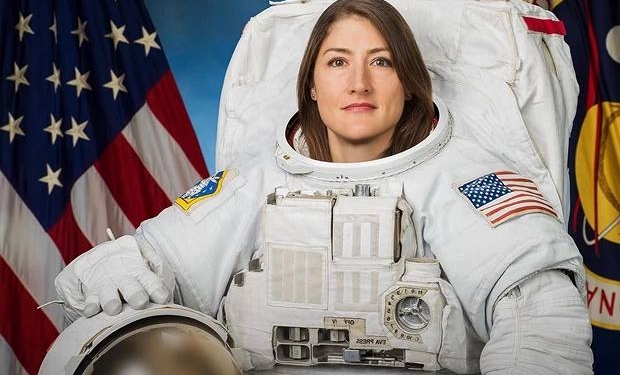 Крістіна Кох стане першою жінкою, яка полетить до Місяця