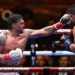 Важка ніч у Гізі: Олександр Усик захистив титули WBC та The Ring, нокаутувавши Ріко Верховена в 11 раунді