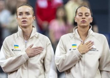 Історичний чвертьфінал у Парижі: Марта Костюк перемогла Еліну Світоліну на Ролан Гаррос