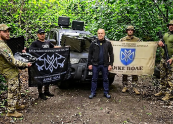 Тернопільська громада посилила бійців 128-ї бригади «Дике Поле» пікапом Mitsubishi та безпілотниками Matrice