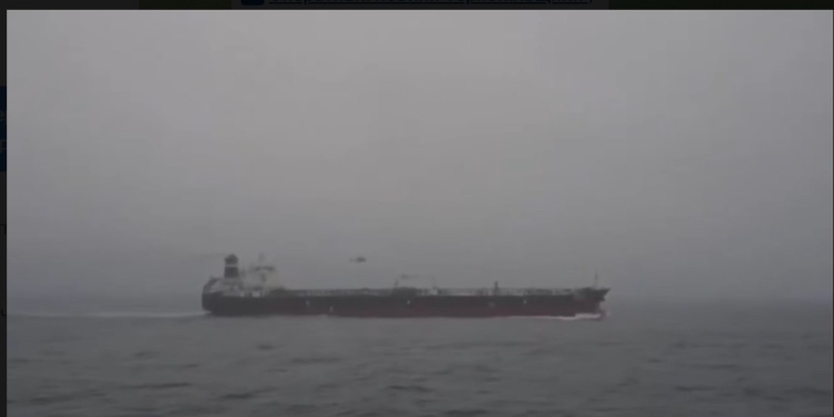 Санкційний удар на морі: ВМС Франції перехопили танкер рф в Атлантичному океані