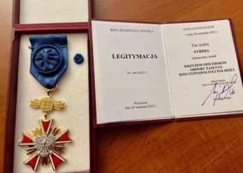 Буданов, Сибіга та Боднар повертають польські нагороди на знак протесту