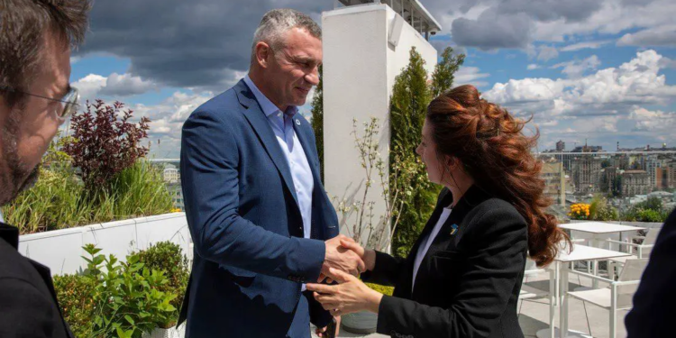 Віталій Кличко зустрівся у Києві з Президенткою Європейського комітету регіонів Катою Тютто