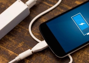 Чому смартфони більше не мають знімних акумуляторів