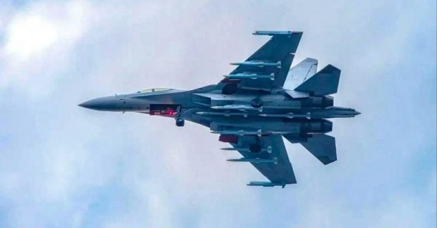 Китайський винищувач J-16 у «режимі звіра»: що це означає