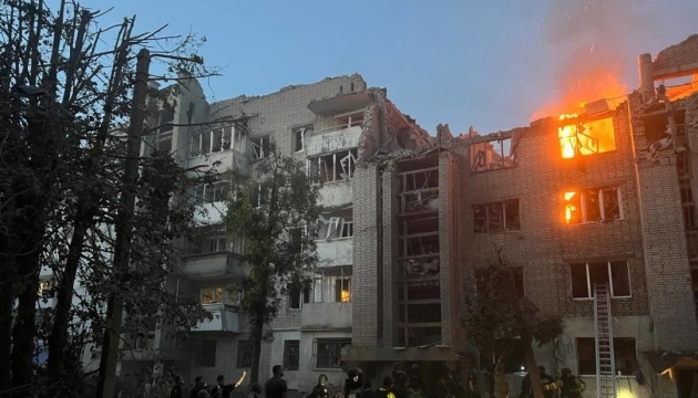 Ракетна атака на Львів: пошкоджено будинки та є поранені