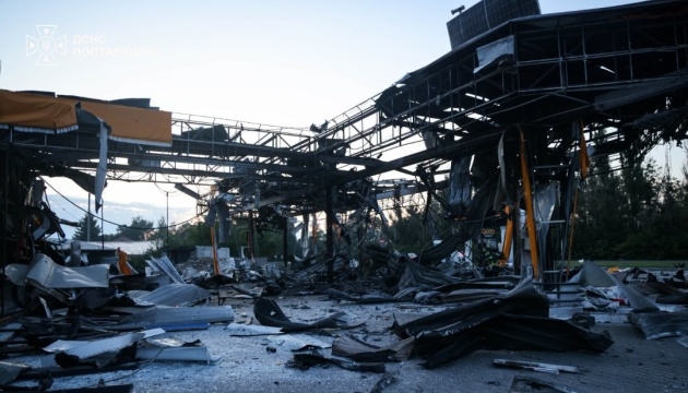 Російські фейки про удари по АЗС: як працює ворог