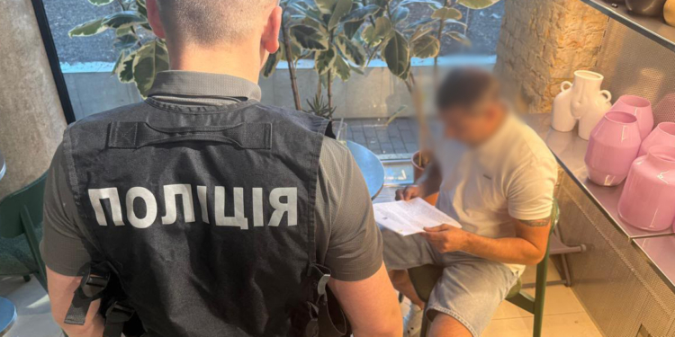 У Києві викрили банду, що відбирала квартири у громадян