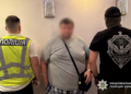 У Києві викрили шахрая, що торгував посвідками на проживання