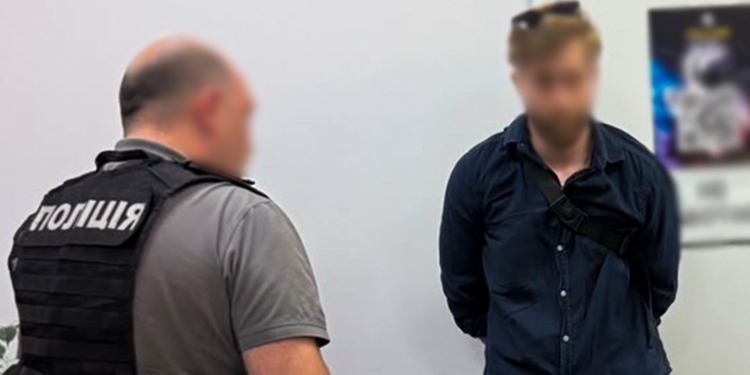 У Києві викрили схему втечі чоловіків до Молдови