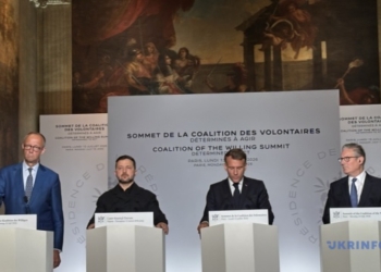 Зеленський оцінив стан фронту: позиції стали міцнішими