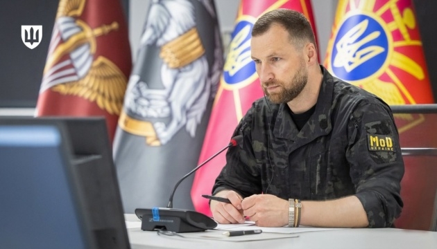 звільнення Хмари з військової служби