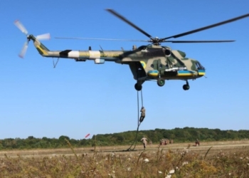 Курсанти Нацгвардії опанували безпарашутне десантування