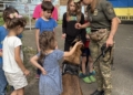 Київські поліцейські влаштували каністерапію для дітей