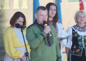 Ювілейні «Дзвони Лемківщини»: понад 12 тисяч людей зібралися на Тернопільщині на фестиваль «Ватра Єднання»