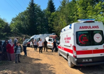 На узбережжі Туреччини виявили уламки ракетного двигуна