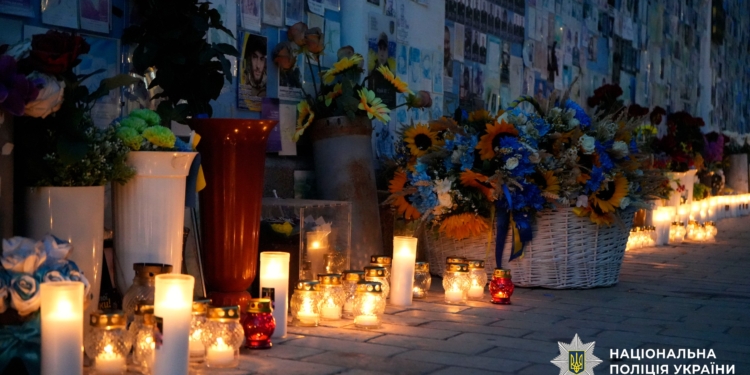 Пам’ять про полеглих героїв: поліція Києва вшанувала колег
