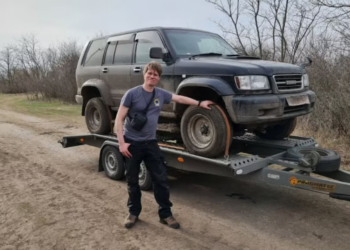 Помер нідерландський волонтер Андріес Гофстра