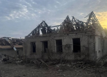 РФ атакувала Запоріжжя КАБами: є руйнування та постраждалі