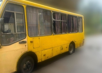 Російський дрон атакував маршрутку в Херсоні: є загиблі