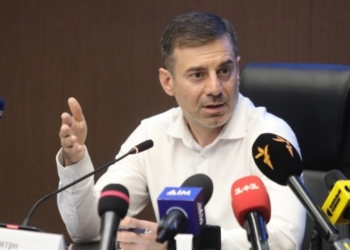 Скандал у Берегівському ТЦК: сотні людей у заручниках