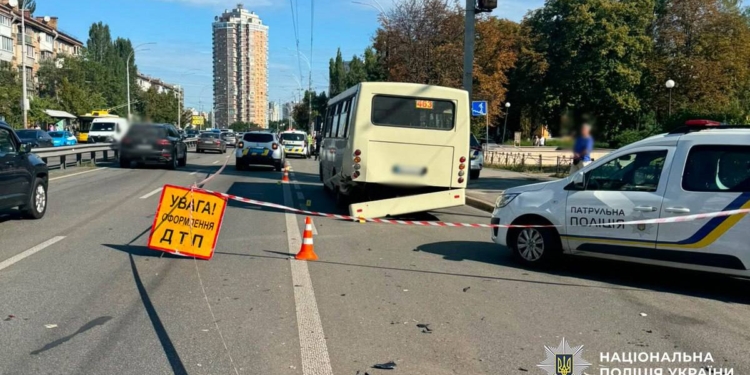 Смертельна ДТП на Чоколівському бульварі: є загиблі