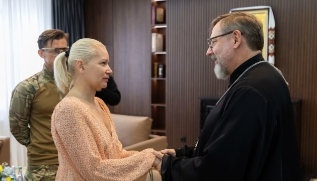 Святослав зустрівся з дружиною Олексія Юкова