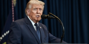 Трамп відклав введення 50% мит на товари з Канади