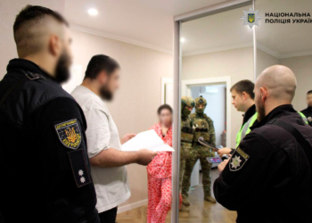 У Києві викрили шахрайський кол-центр: ошукали європейців