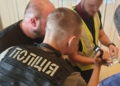 У Києві викрили схему легалізації іноземців за хабарі
