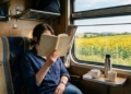 У поїздах Укрзалізниці тепер можна замовити книги