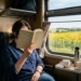 У поїздах Укрзалізниці тепер можна замовити книги