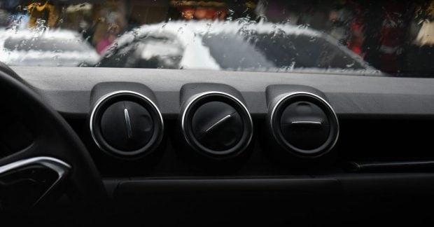 Як правильно охолоджувати авто в спеку: поради водіям