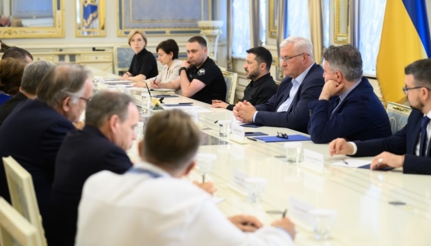 Зеленський та СКУ: як посилити підтримку України у світі