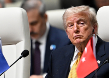 Білий дім обмежив доступ CNN до літака Дональда Трампа