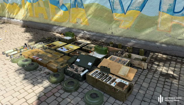 ДБР передало бригаді «Азов» зброю на 4,5 млн гривень