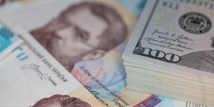 Курс валют в Україні: актуальні ціни на долар та євро
