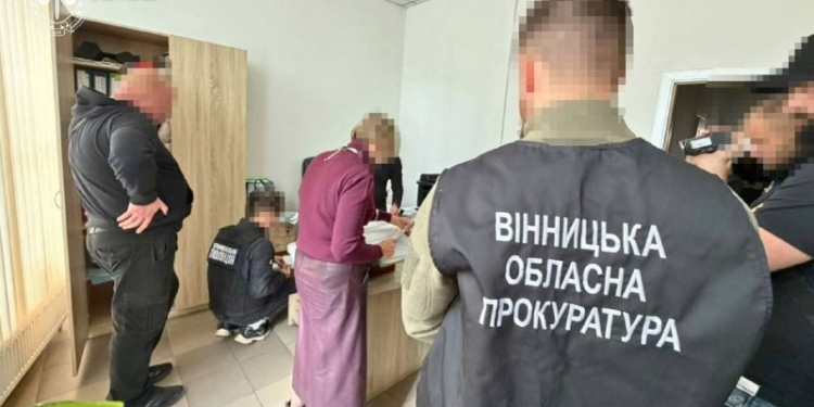 На Вінниччині викрили схему легалізації іноземців