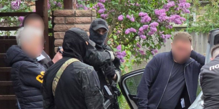 На Закарпатті судитимуть банду за шахрайство на 21 млн грн
