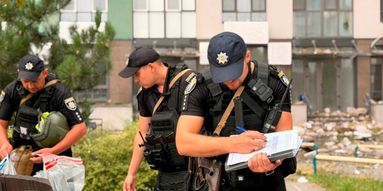 Наслідки атаки дронів на Подільський район Києва