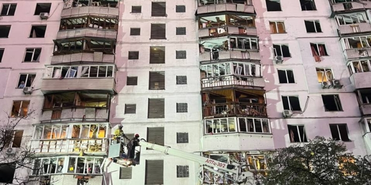 Наслідки нічної атаки на Київ: 16 постраждалих