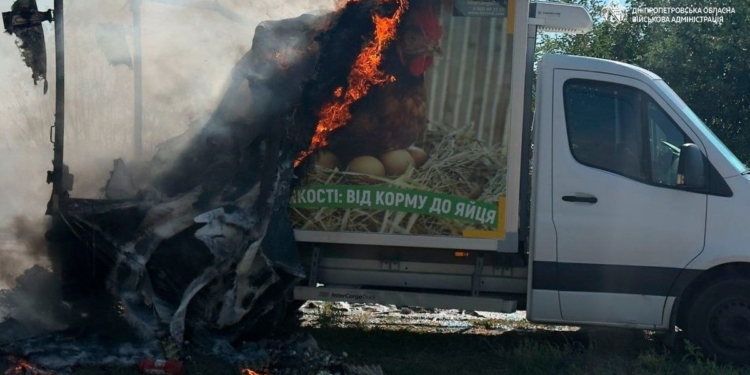 Наслідки обстрілів Дніпропетровщини: є загиблий та поранені
