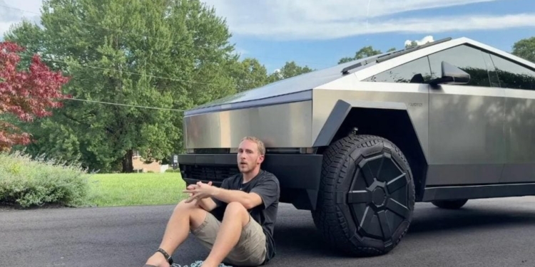 Скільки коштує вживаний Tesla Cybertruck через два роки