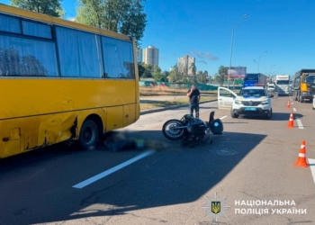 Смертельна ДТП на Броварському проспекті: загинув мотоцикліст