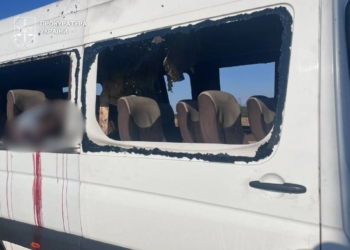 Трагедія на Нікопольщині: ворожий дрон влучив у маршрутку