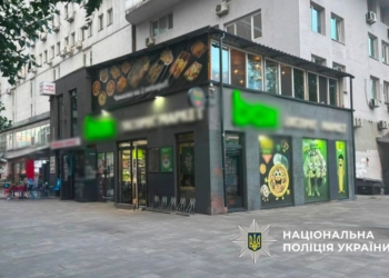 У Києві підприємець незаконно збудував двоповерховий магазин